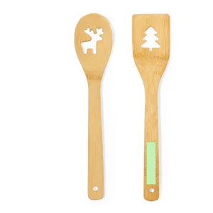 En el mango de la pala