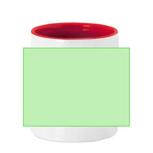 Centrado en el frente de la taza